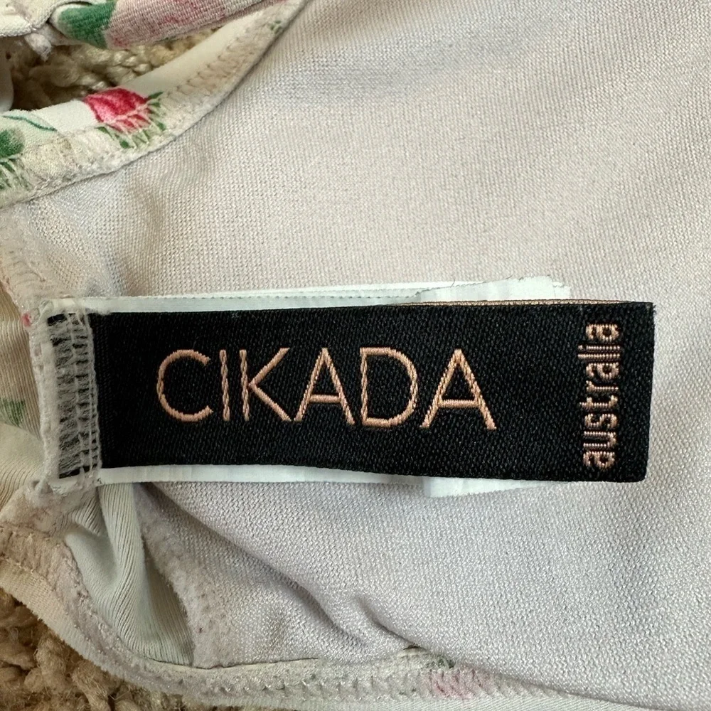 Cikada Bouquet and rose bikini top - Picture 8 of 10